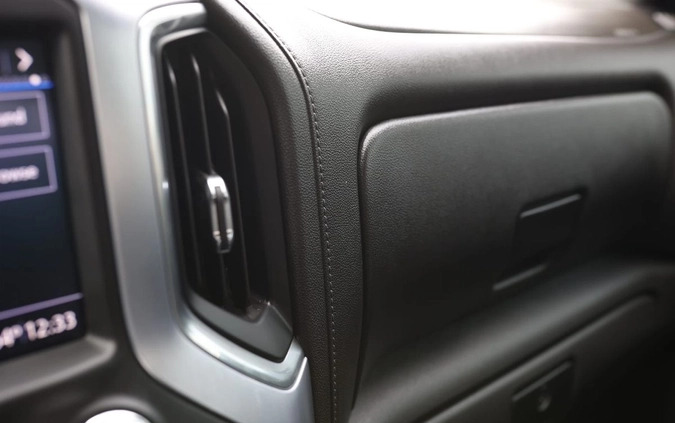 GMC Sierra cena 249000 przebieg: 48000, rok produkcji 2019 z Zamość małe 704